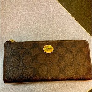 Coach wallet